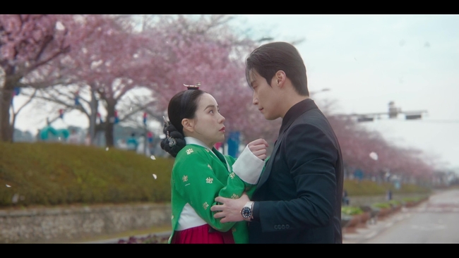 My Royal Nemesis: Episodes 1-2 » Dramabeans