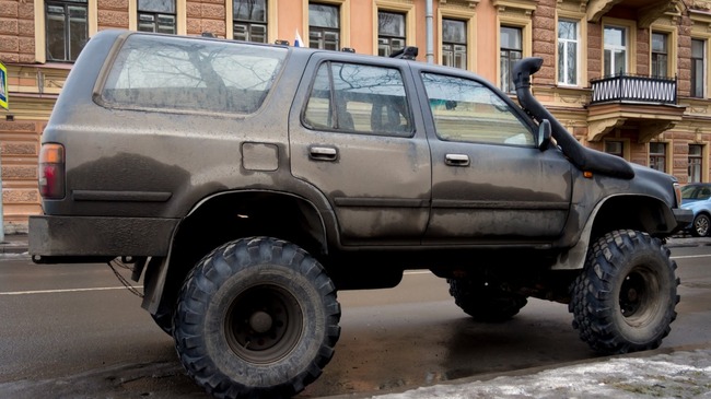 Here's How Your Suspension Choice Can Affect Your SUV's Fuel Economy