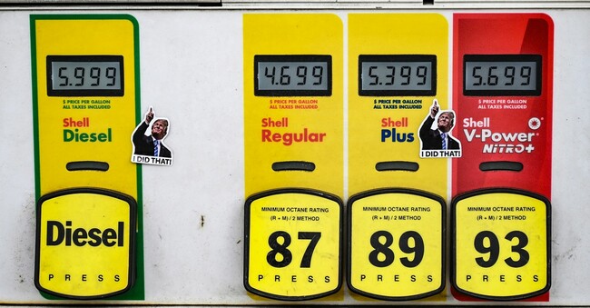 The Lag Between an Iran Deal and Lower Oil Prices