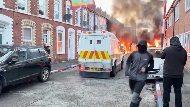 Video 2nd night of violent protest in Northern Ireland
