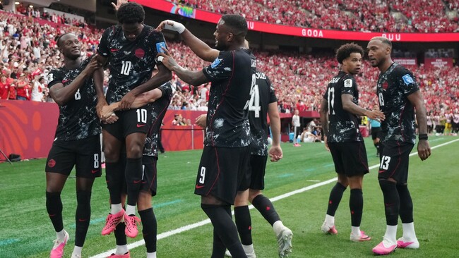'Goosebumps': Fans react to Canada's dominant first half vs. Qatar