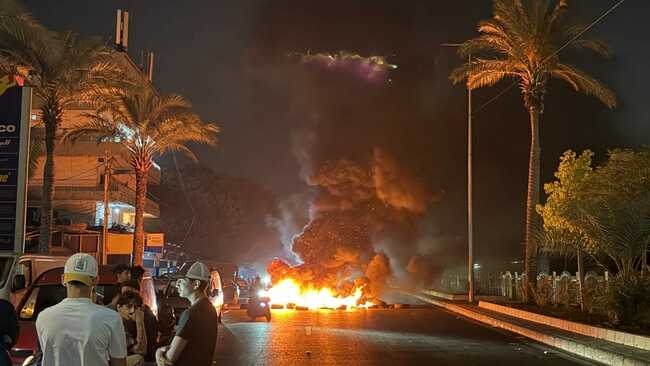 Hezbollah supporters riot in Beirut following Israel-Lebanon agreement