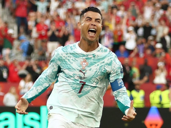 Cristiano Ronaldo strikes and Portugal survives a wild World Cup clash with Croatia