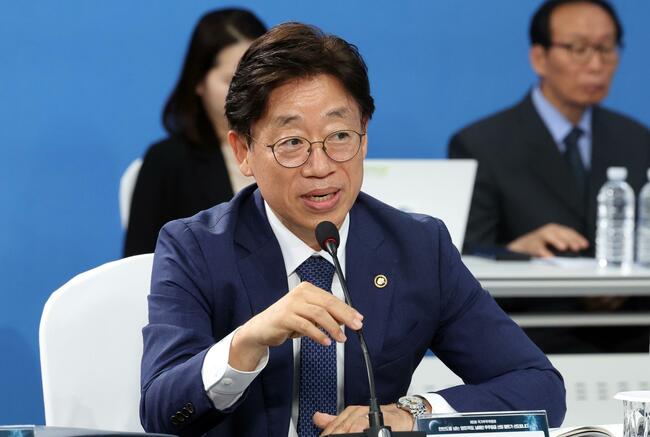 Korea to establish low-Earth orbit communications network by 2035