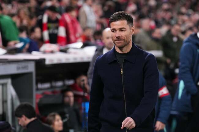 Granit Xhaka-Xabi Alonso talks emerge after Sunderland captain shares transfer hint after Chelsea interest