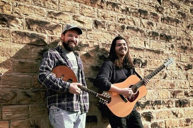 Patakas Sartin play Eastbourne folk club