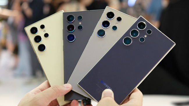 Why Did Samsung Stop Using Titanium On Its Flagship Phones?