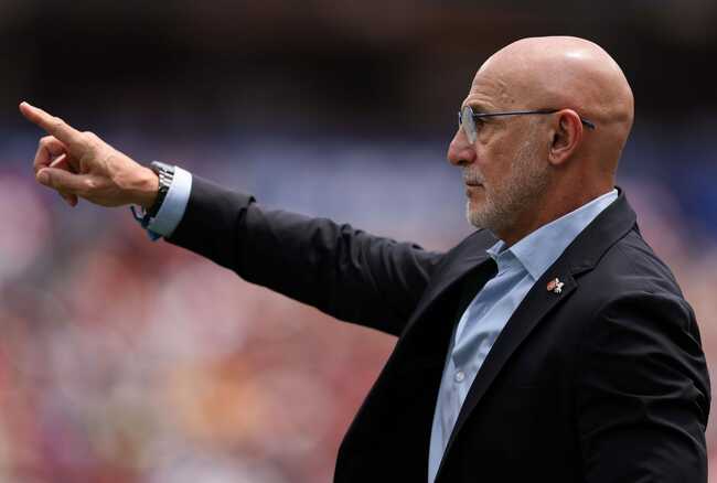 "Our style of play is different" - Luis de la Fuente claims Spain star can't play like he does at Barcelona ahead of FIFA World Cup SF