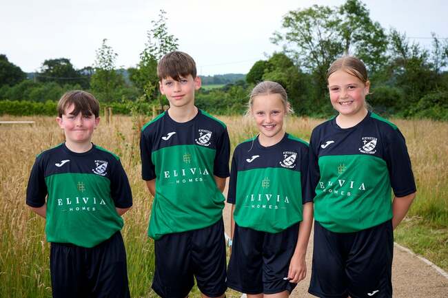 Housebuilder supports Blackboys CofE School with football kit sponsorship