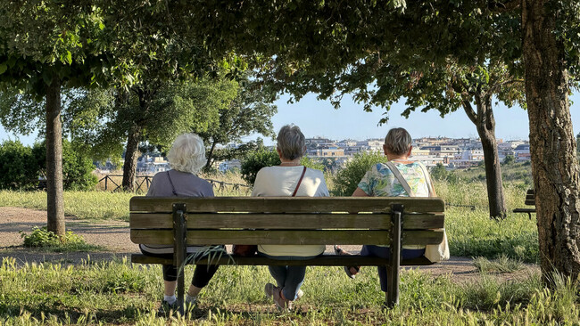 New pensions 30% lower for women than men in first half of 2026