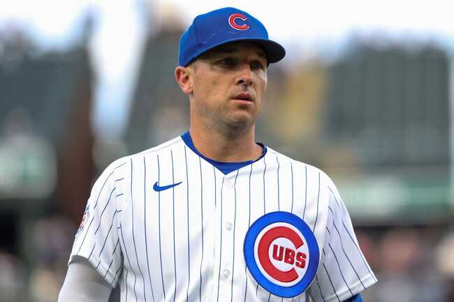 "I'll roast these cheaters til they retire" - Fans cheer Yankees faithful for trolling Alex Bregman with cheating scandal chants in Cubs game
