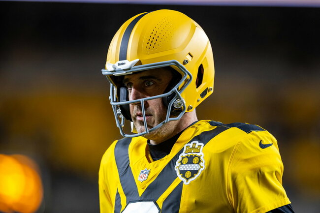 Steelers Issue Statement After Aaron Rodgers Rips Fauci on Pat McAfee Show