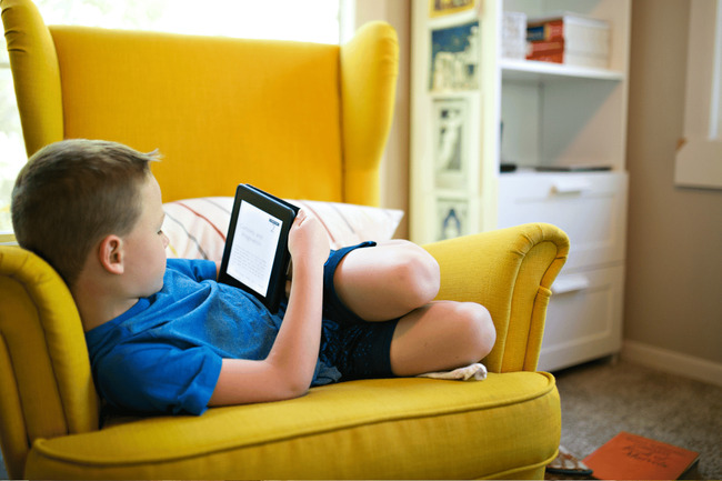 Why the Yoto Player became my favourite screen-free alternative to tablets for my son