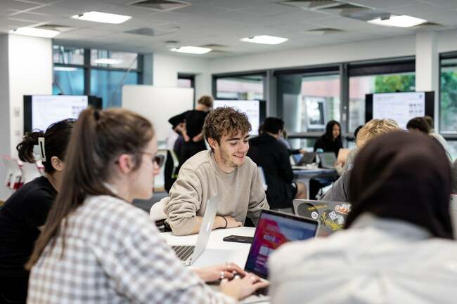 University of Leeds joins forces with Grant Thornton UK on new degree programme