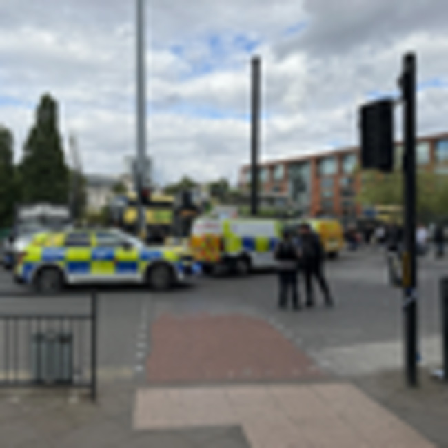 Piccadilly Gardens LIVE as cordon in place after police officer injured making arrest