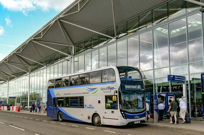 Bristol airport runway defect suspends flights for second day