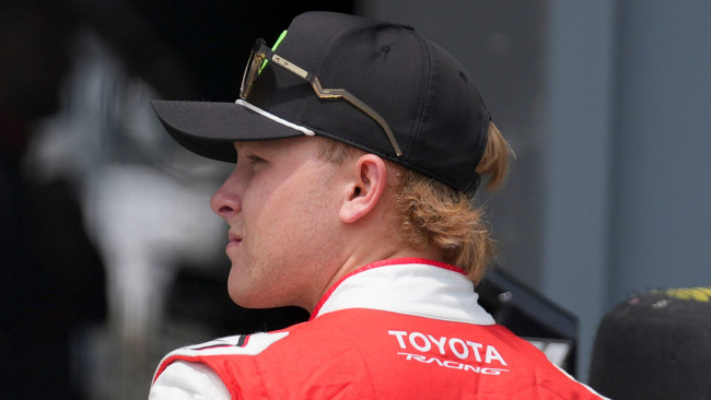 Ty Gibbs holds off Christopher Bell, wins Iowa Corn 350