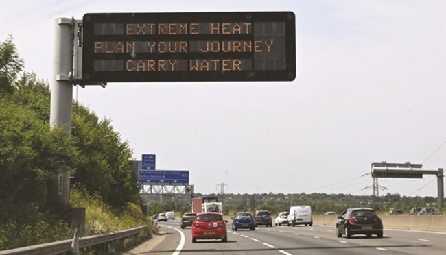 UK leaders under fire as record heat beckons