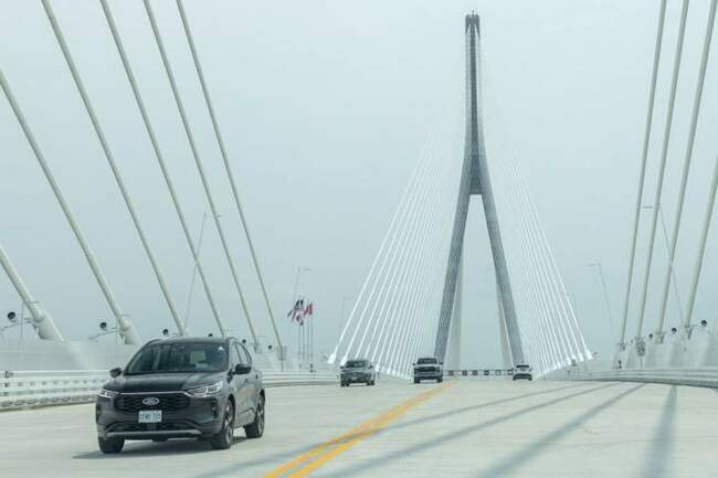 More than 41K crossed Gordie Howe bridge into Canada in first 5 days: StatCan