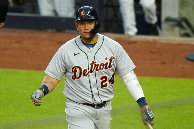 LEADING OFF: Harper, Gregorius out, Tigers hitting just .199