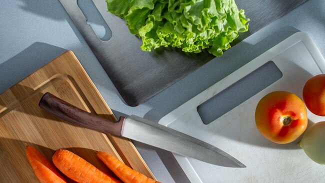 Wood v plastic cutting boards: Which one is healthier?