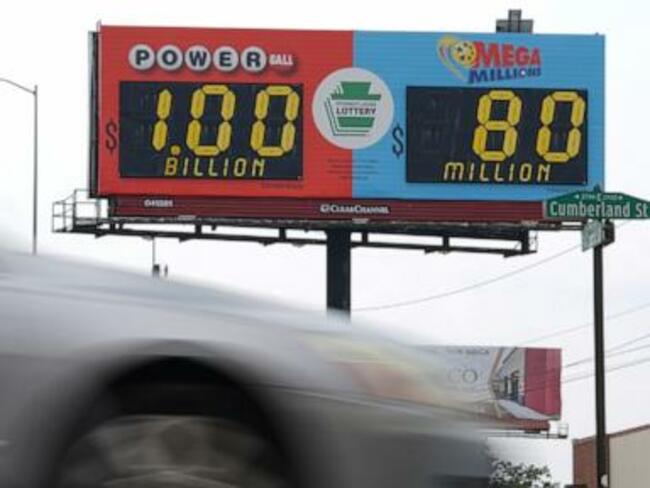 Powerball player in Illinois wins $1 billion jackpot