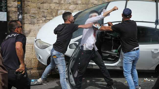 Arabs who attacked Jews in Jerusalem ordered to pay NIS 220,000 in damages