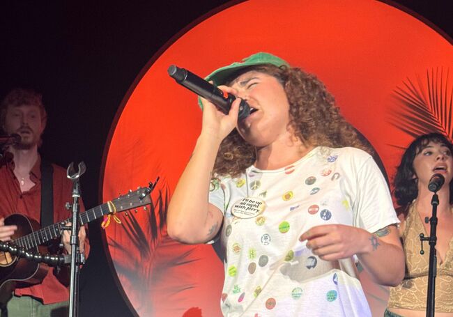 Remi Wolf gets Miami dancing at Spotify’s Rio-inspired showcase