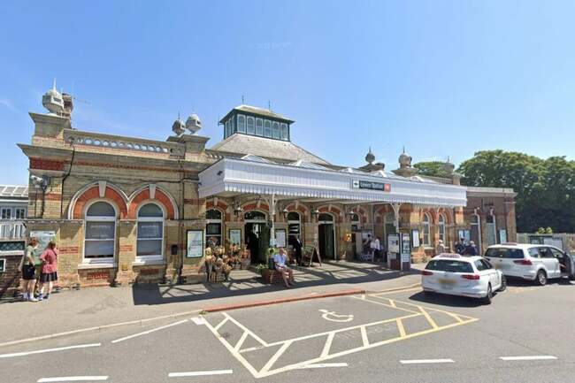 Southern Rail: Safety inspections cause delays and diversions in Sussex