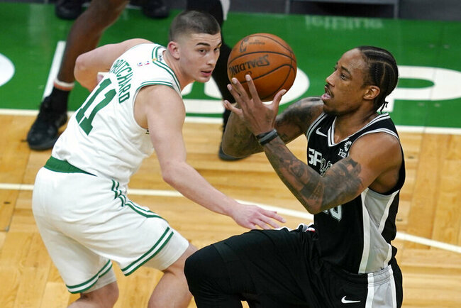 Celtics rally from 32-point deficit, top Spurs 143-140 in OT