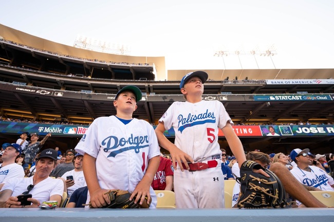 Homer heaven: For dazzled Dodger Stadium fans, this Derby was a delight