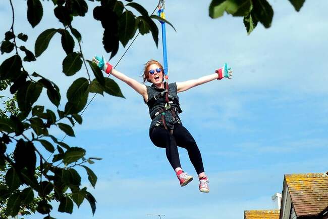 Aerial Birdman gave shoppers a unique view of Bognor Regis as they flew through the town centre