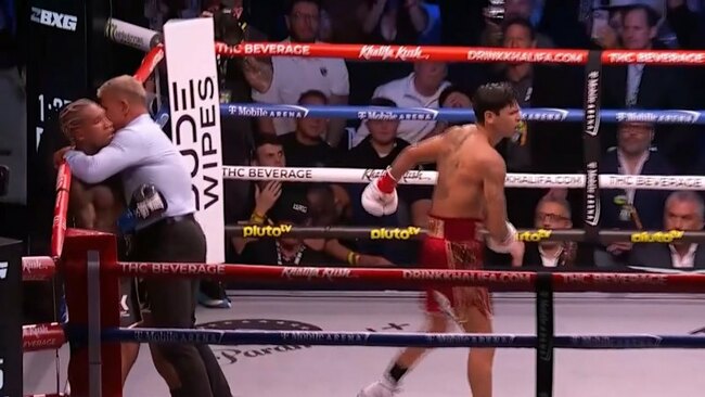 Garcia claims a second-round TKO victory