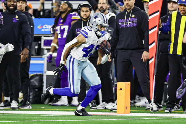 Cowboys’ Malik Davis Suffers Season-Ending Blow After Emergency Hip Surgery