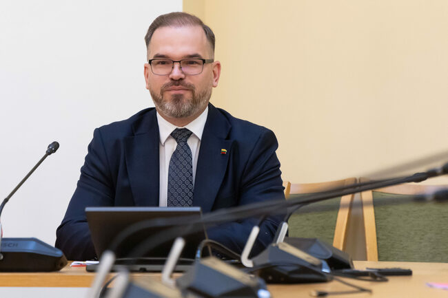 Ministro netenkina kariuomenės informacija apie oro erdvę galimai kirtusį droną
