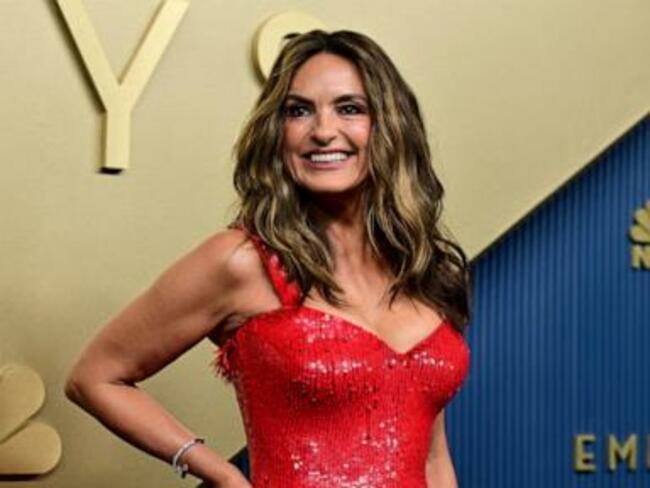 Emmys 2026: Live updates, winners, best moments