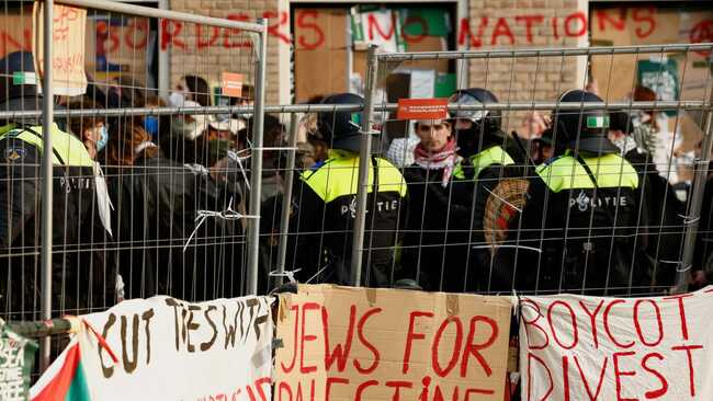 Foreign Ministry warns Israelis of luggage inspections in Netherlands