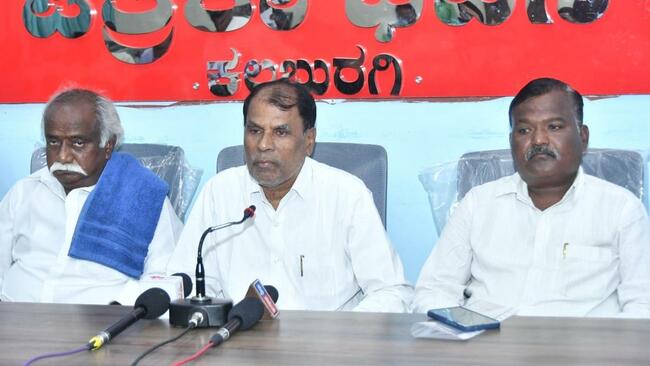 Dalit leader condemns seer’s remarks