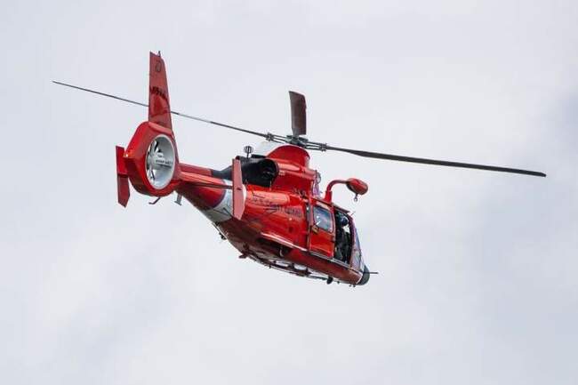 Debris spotted from missing Ontario air ambulance