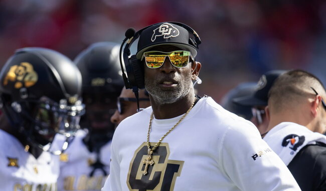 NFL Veteran Issues Brutal Warning for Colorado as Deion Sanders Finds Himself on Hot Seat Again: “Back to Being Awful”