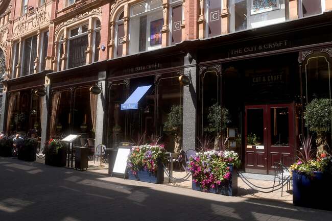 Leeds restaurant makes incredible 100-year-old discovery belonging to Titanic violinist Wallace Hartley