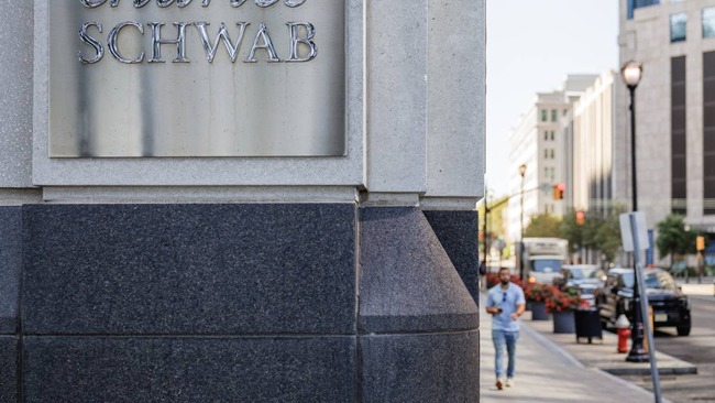 Schwab flags the overlooked risk in skipping foreign stocks
