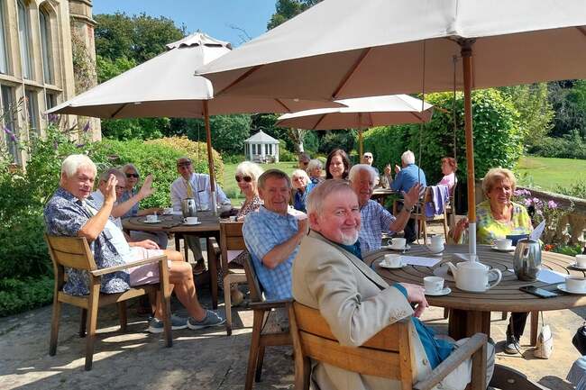More for singles to do in Eastbourne