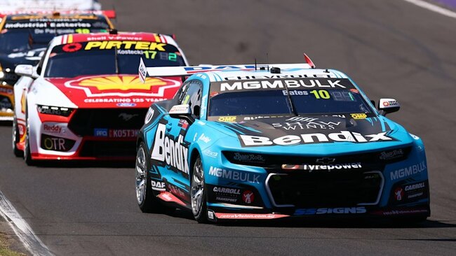 Defending champion penalised as Bathurst 1000 nears business end