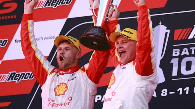 Kostecki wins unforgettable Bathurst 1000 after De Pasquale runs out of fuel on last lap