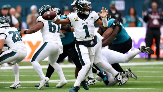 Darius Cooper 62-yard touchdown gives Eagles lead over Jaguars in London