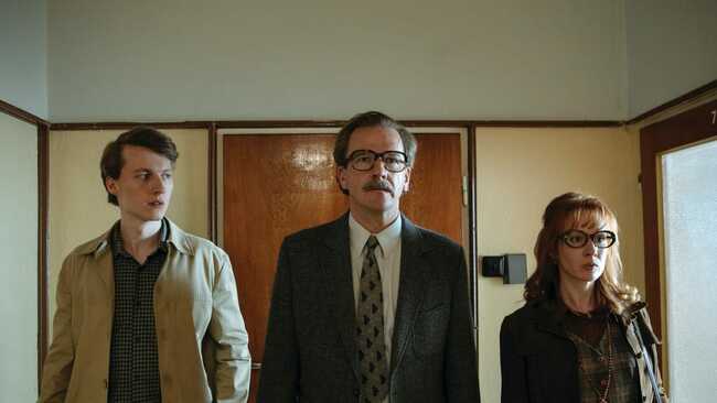‘Waves’ movie captures political opposition at Prague radio station