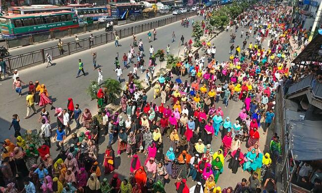 Bangladesh Garment Workers Take to Streets Over Wages, Unpaid Salaries: Reports