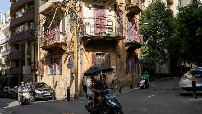 Lebanon fearful of Mossad spies after Palestinians book hotel with Israel phones