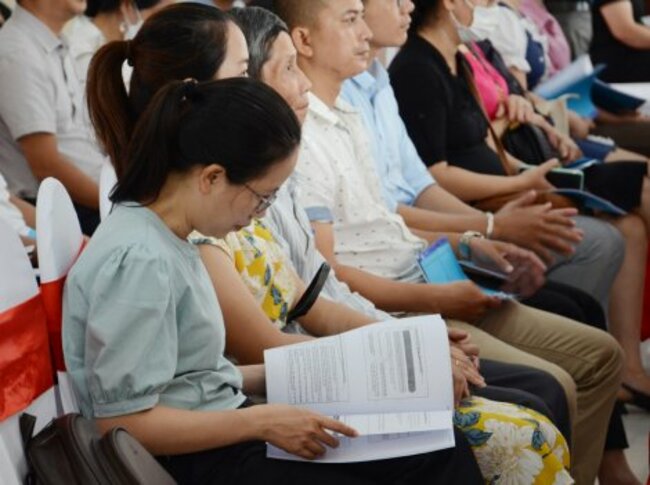 Training on business knowledge for ~300 tourism enterprises and lodging properties